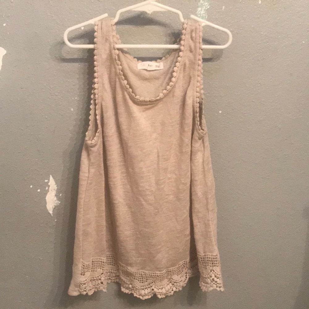 tan tank top